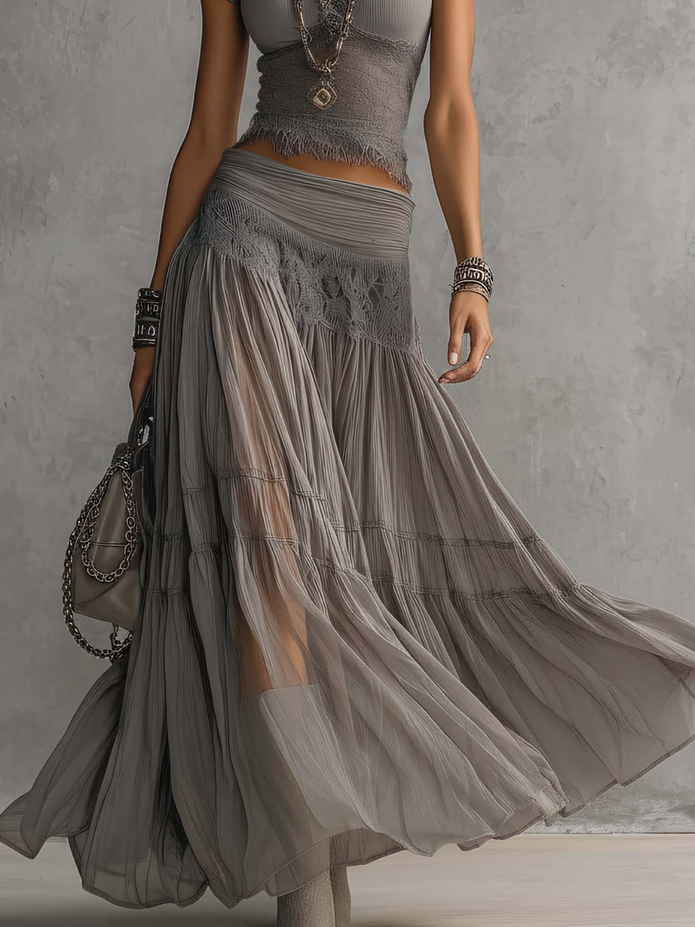 Conjunto de top de encaje gris y falda larga plisada