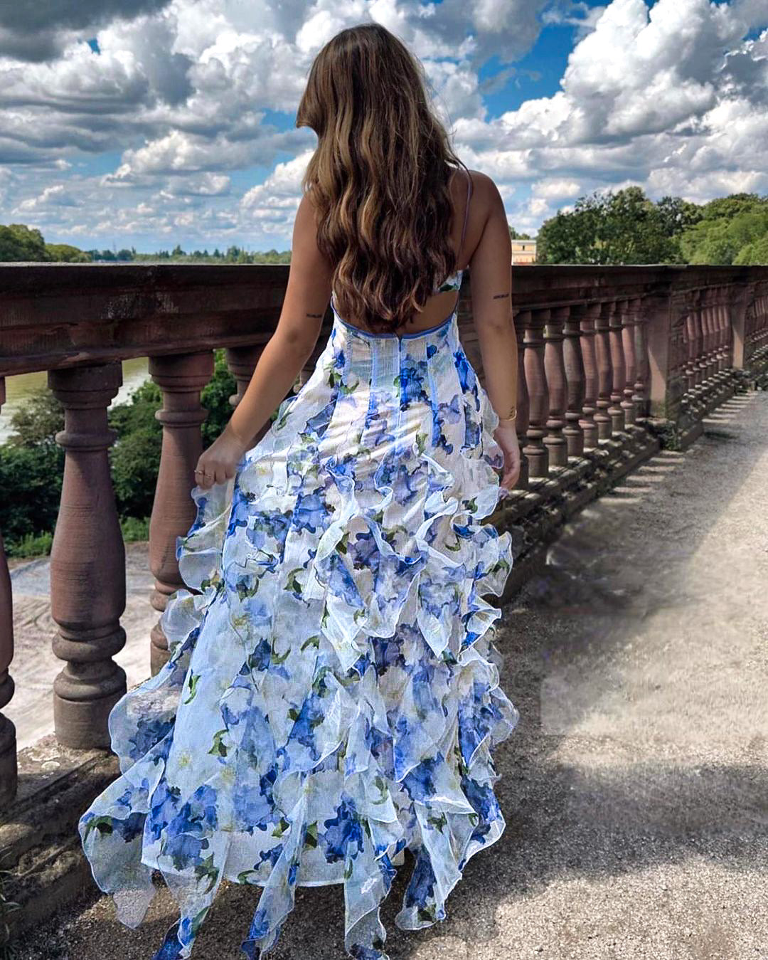 Iris | Vestido Midi Floral con Fruncido