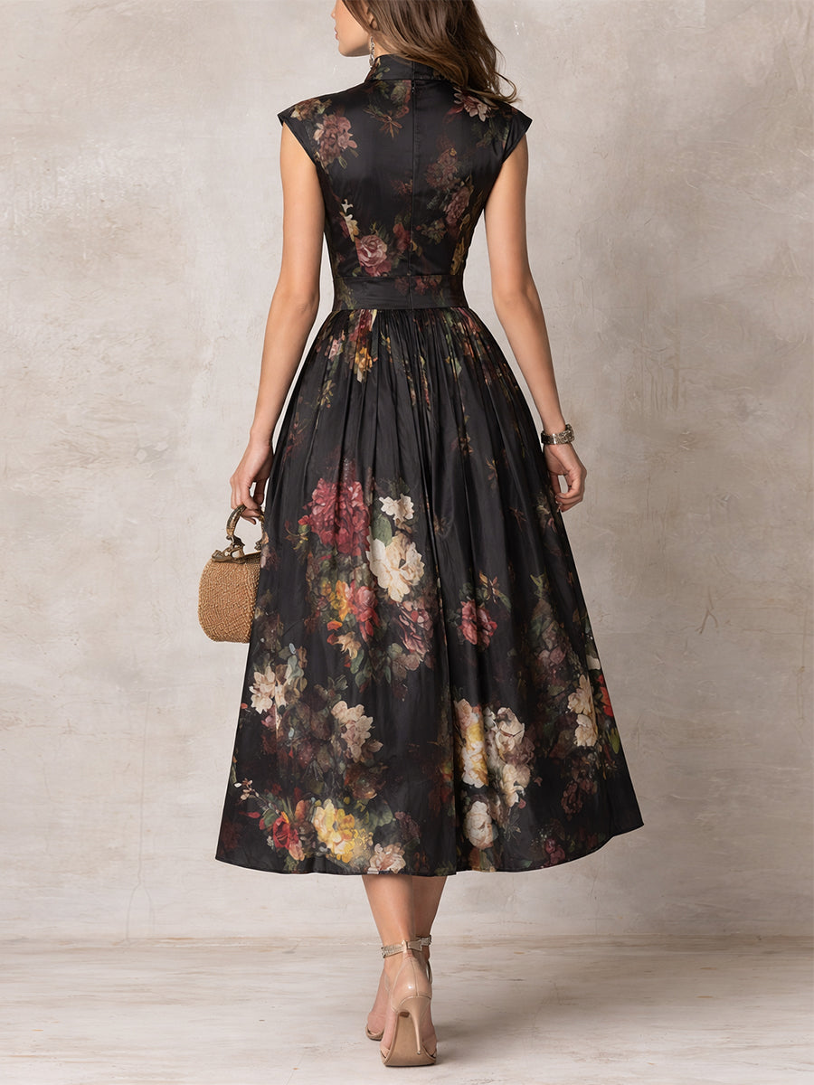 Vestido midi de satén plisado con escote de ojo de cerradura negro