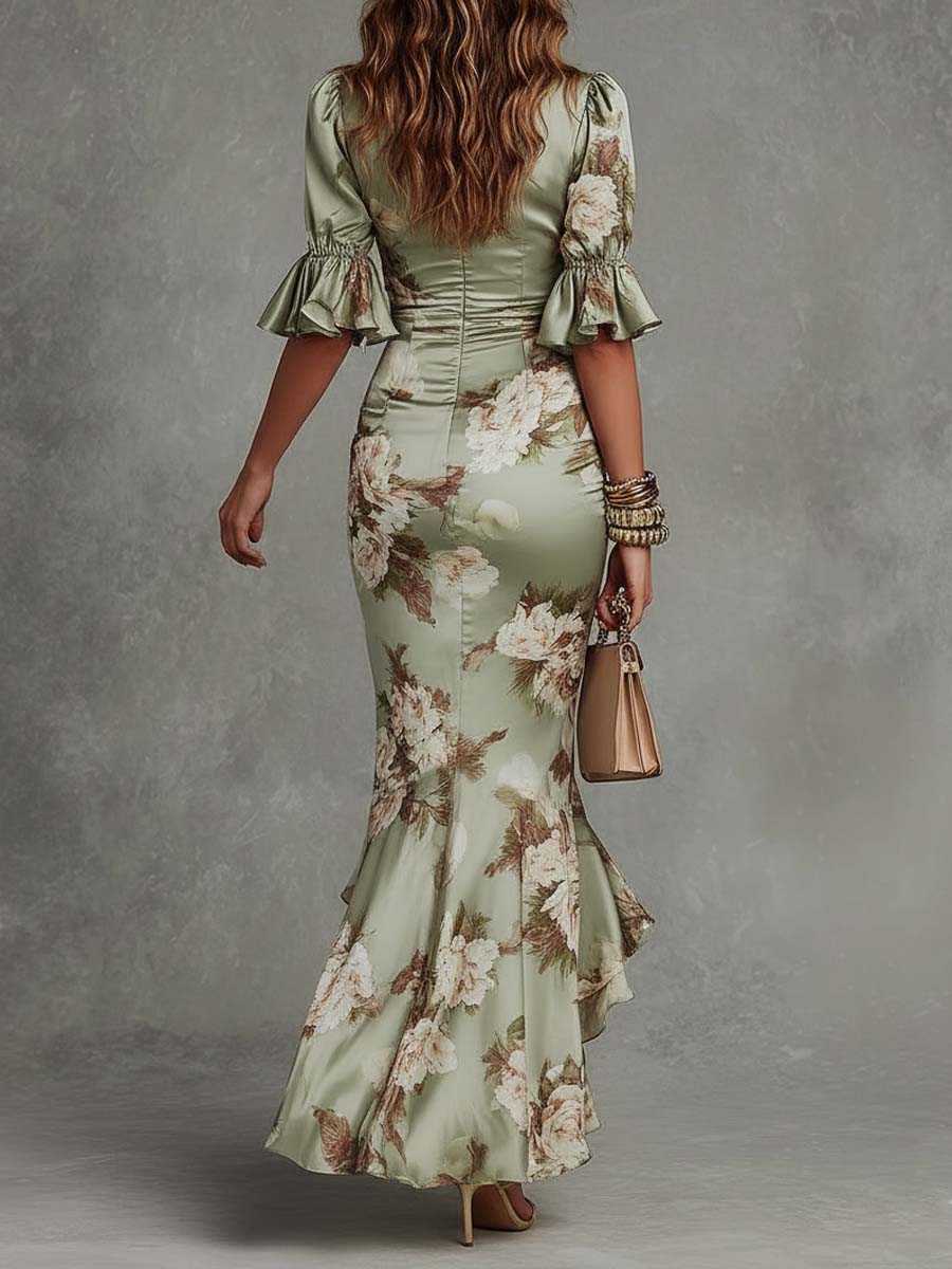 Vestido largo asimétrico de raso verde de flores