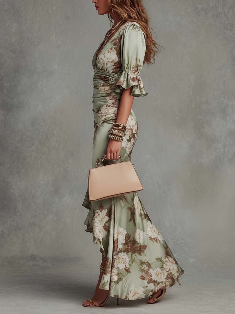 Vestido largo asimétrico de raso verde de flores