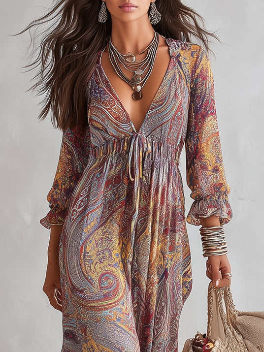 Vestido largo de gasa con estampado paisley y escote en V