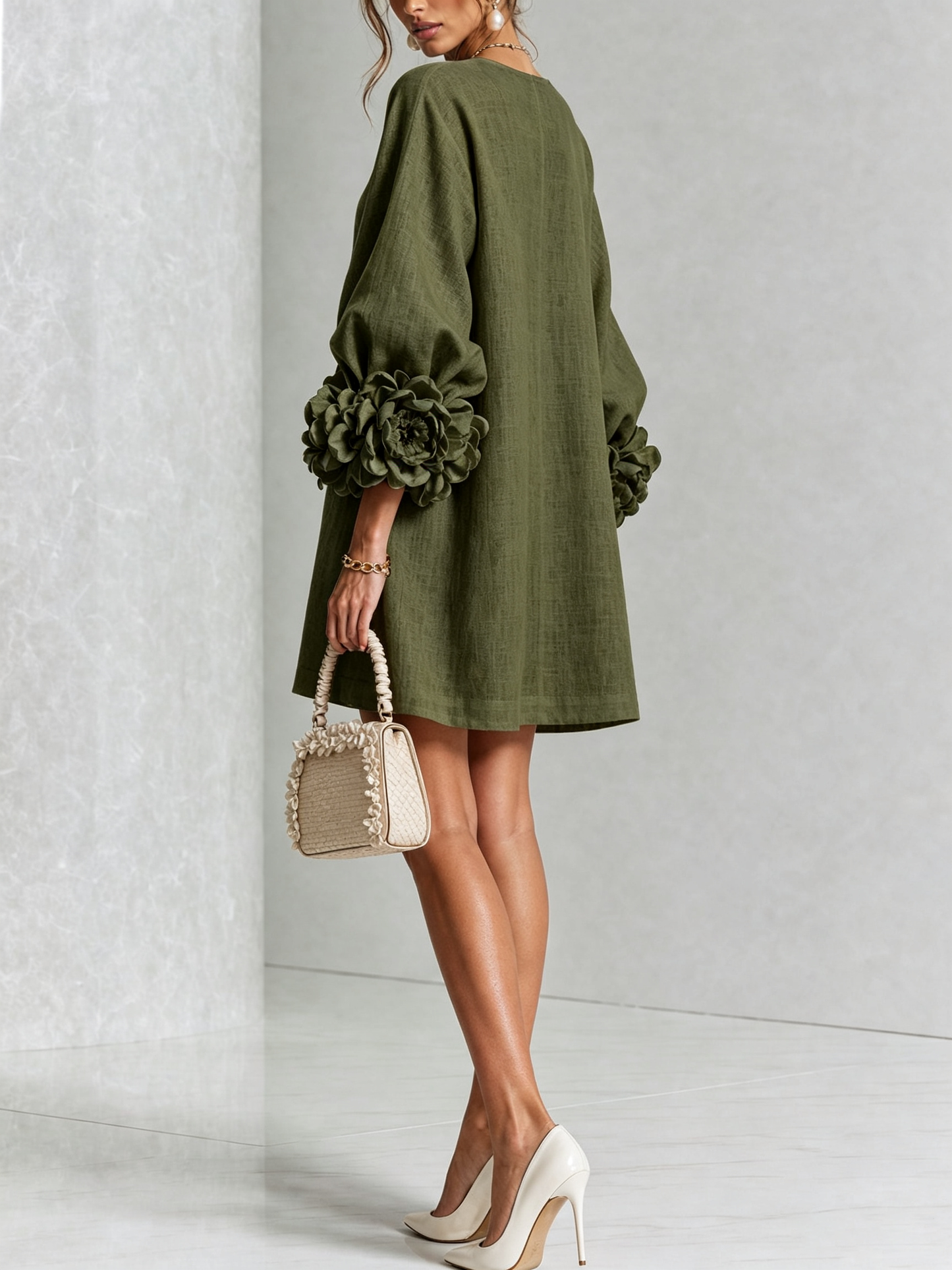 Vestido Mini Blanco con Botones y Mangas Florales