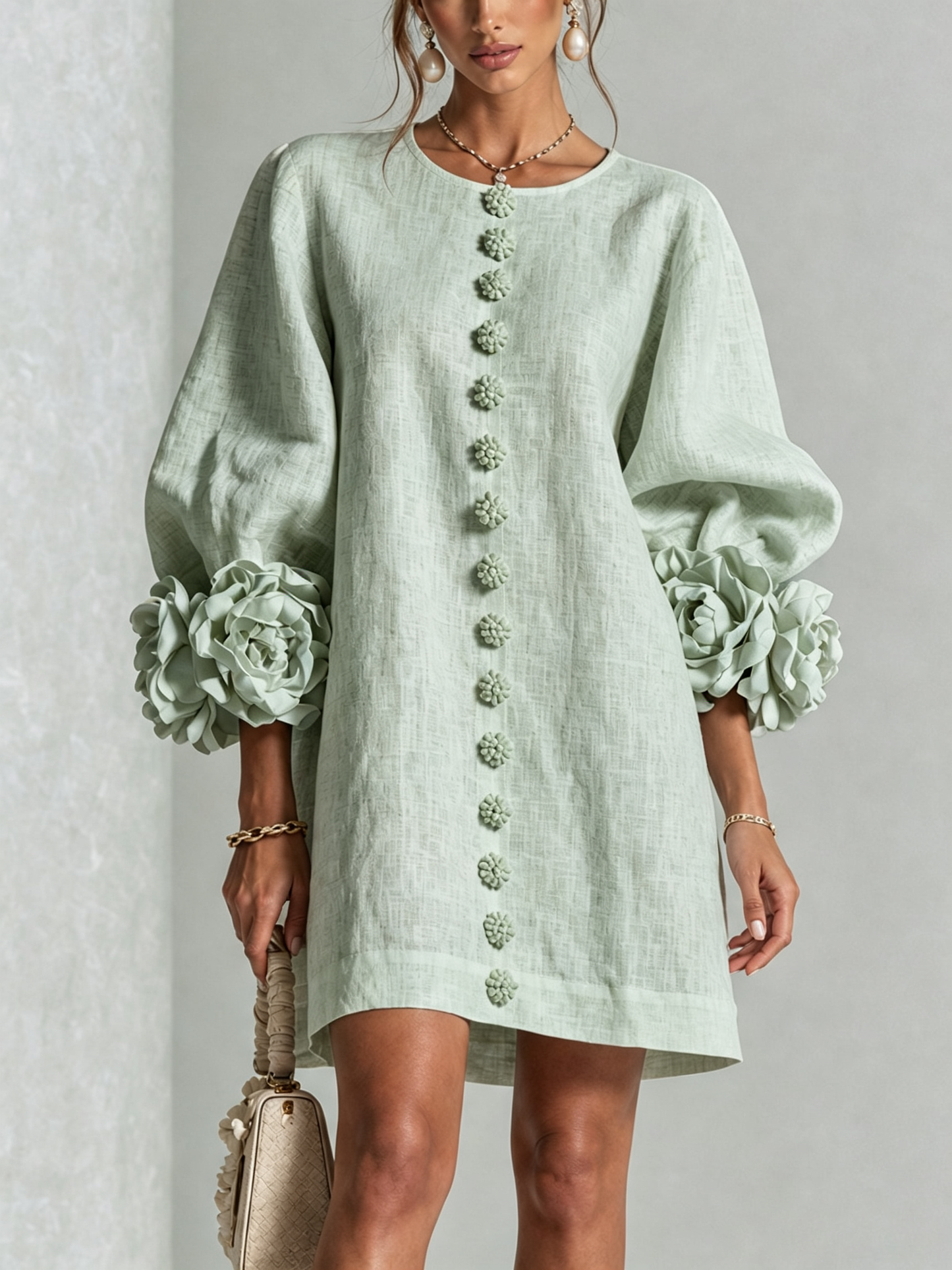 Vestido Mini Blanco con Botones y Mangas Florales